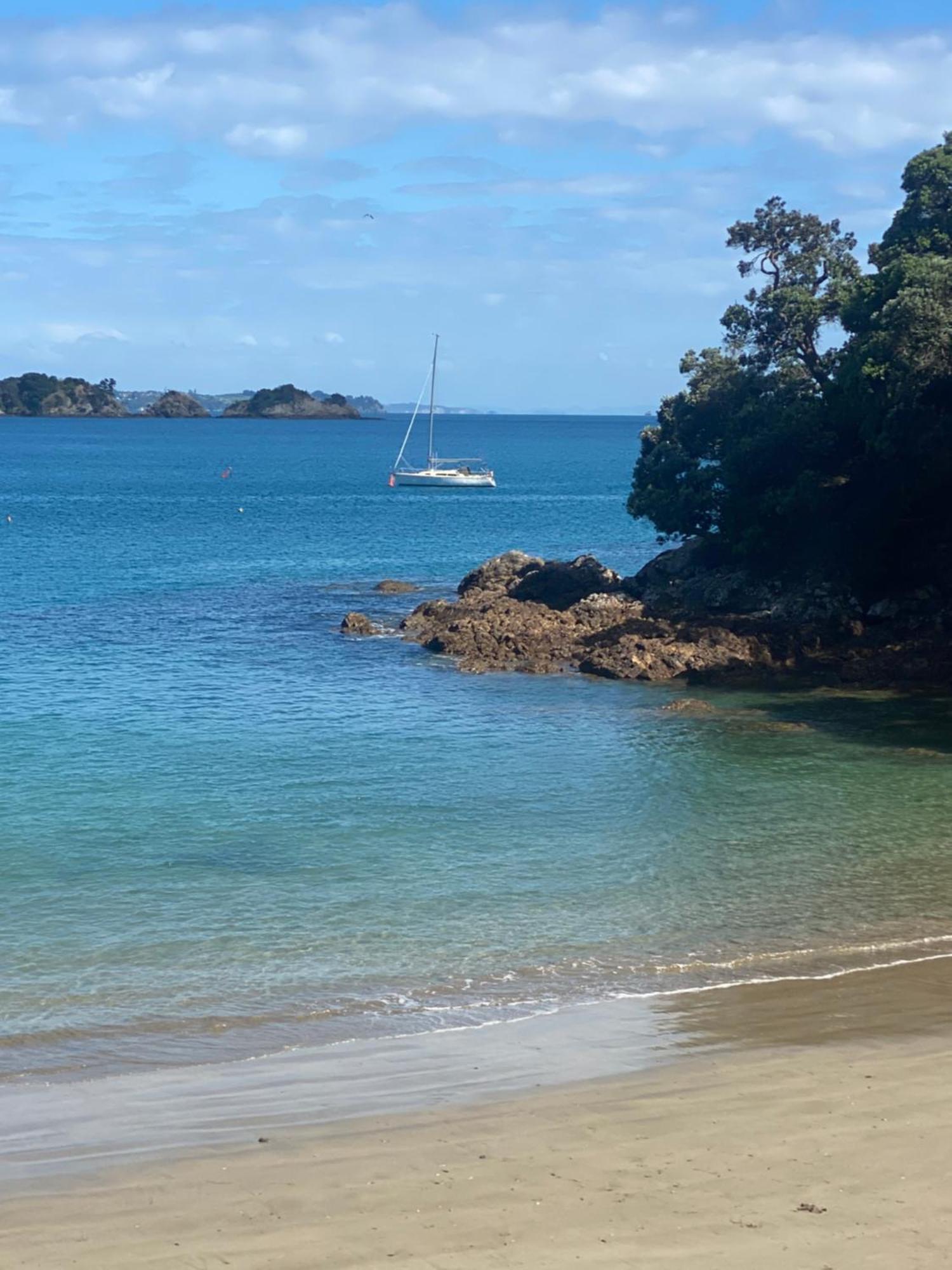 Kereru Cabin - Spectacular Seaviews, Rustic, Glamping Eco Adventure Palm Beach Luaran gambar