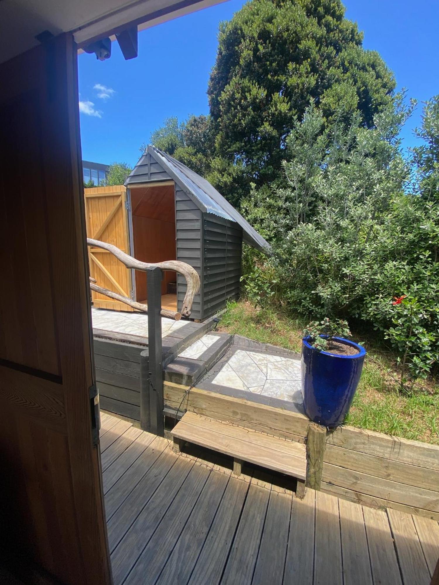 Kereru Cabin - Spectacular Seaviews, Rustic, Glamping Eco Adventure Palm Beach Luaran gambar