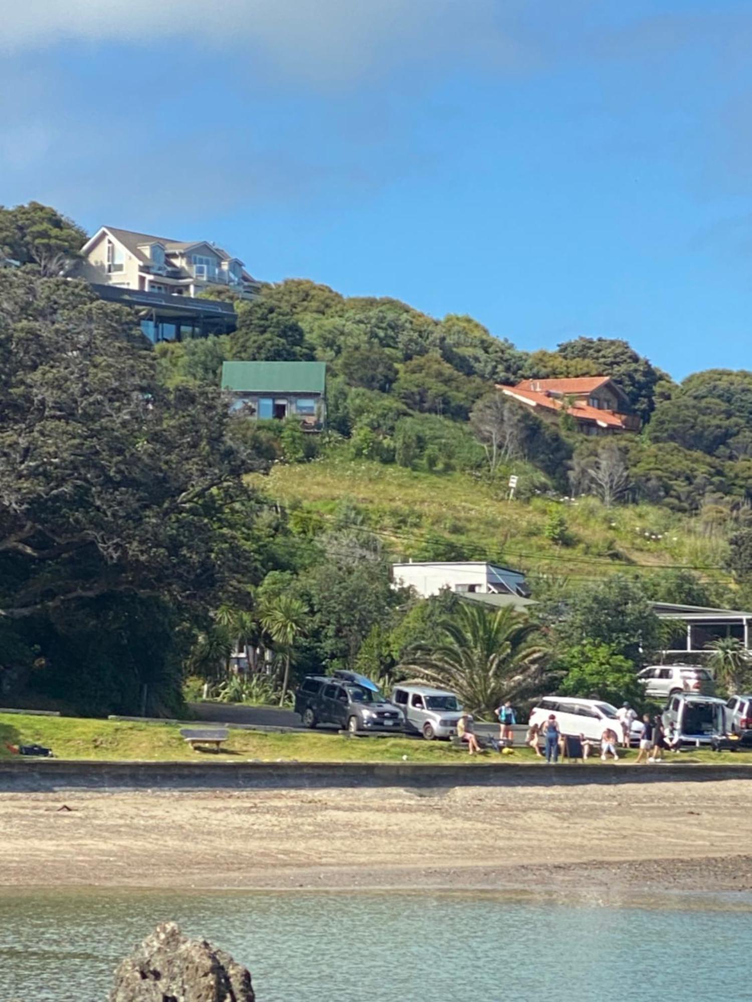 Kereru Cabin - Spectacular Seaviews, Rustic, Glamping Eco Adventure Palm Beach Luaran gambar