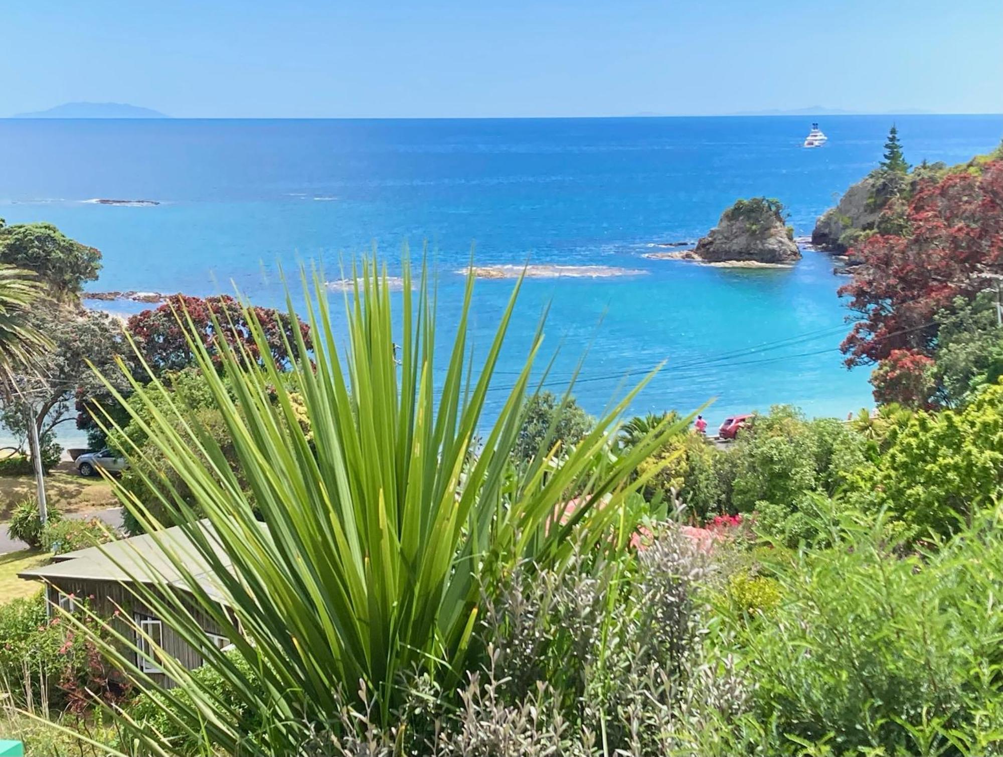 Kereru Cabin - Spectacular Seaviews, Rustic, Glamping Eco Adventure Palm Beach Luaran gambar